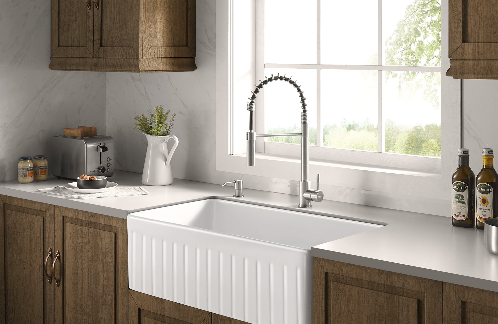 Pull-Out Sprayer Kitchen Faucet SNK310ST, Single Lever Handle