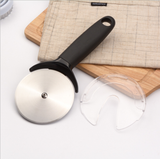 Pizza cutter